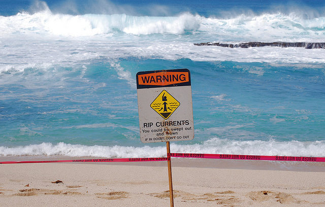 How To Spot A Rip Current And Get Past It 